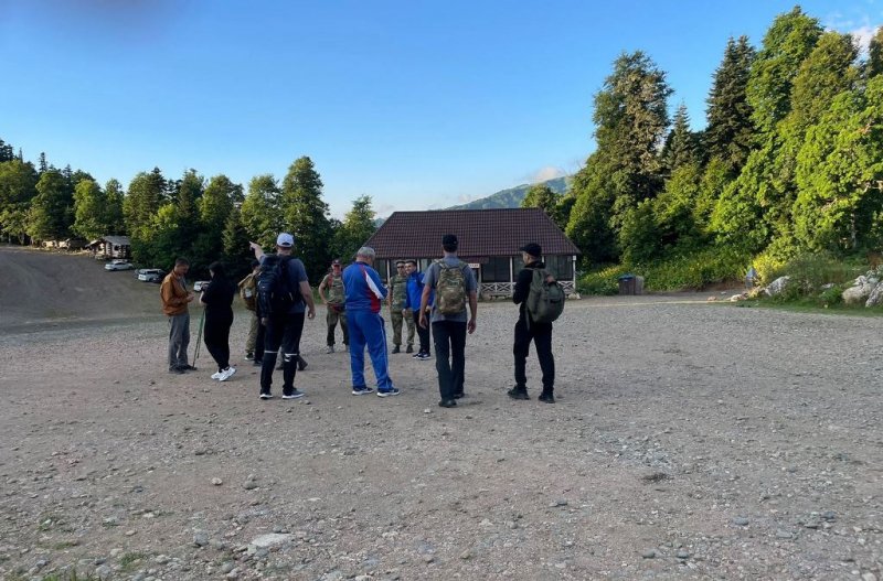 Полицейские Адыгеи организовали пеший поход на гору Оштен